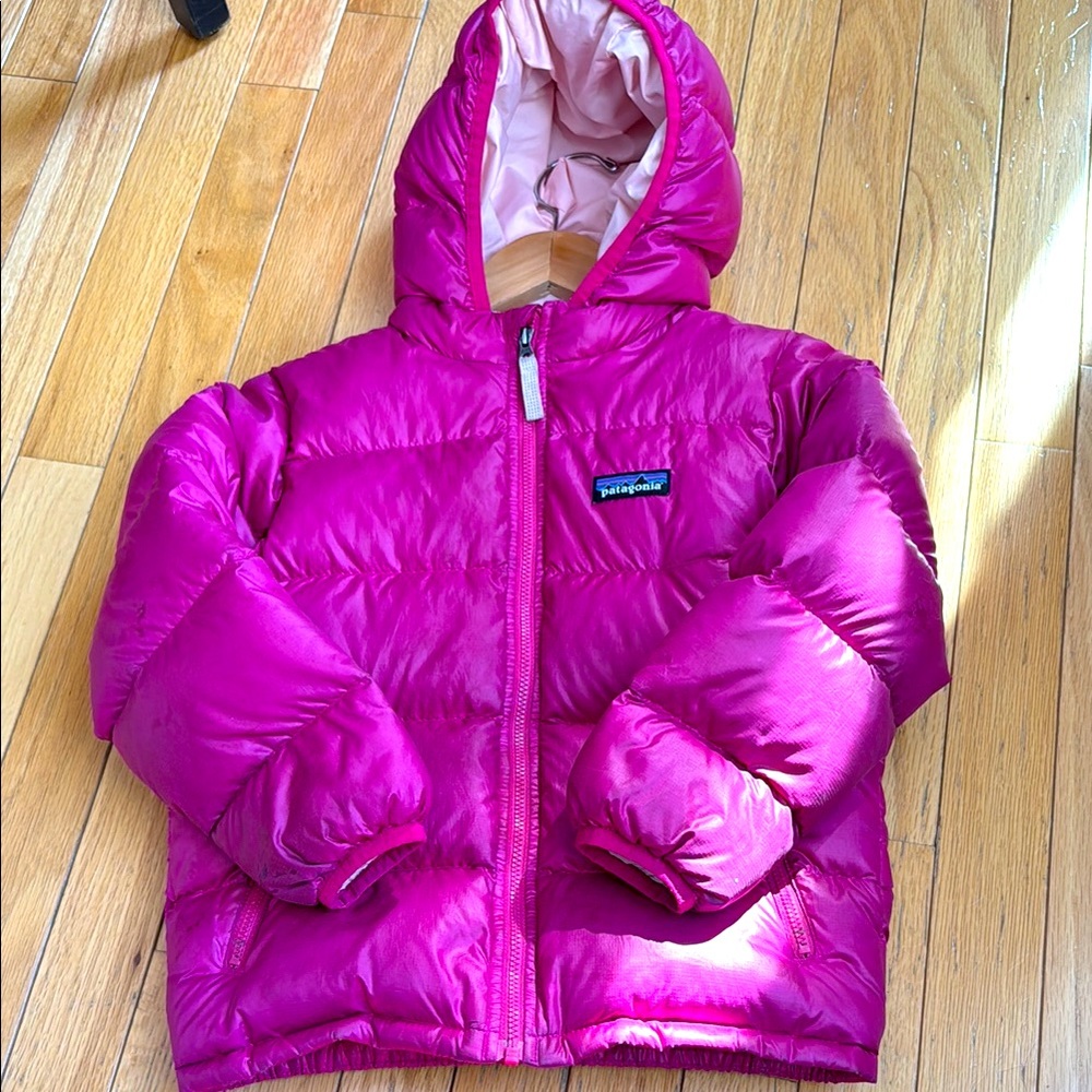 Patagonia Hi Loft Down Sweater Hoodie size XS 5/6 Pink